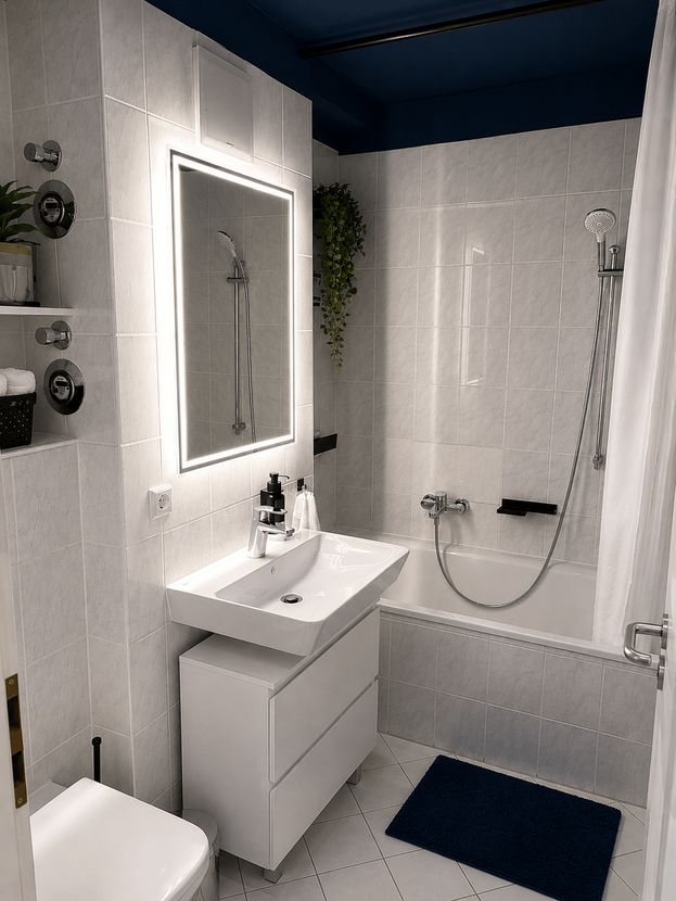 Modernes Badezimmer mit Badewanne in der möblierten Wohnung Dresden-Zschertnitz